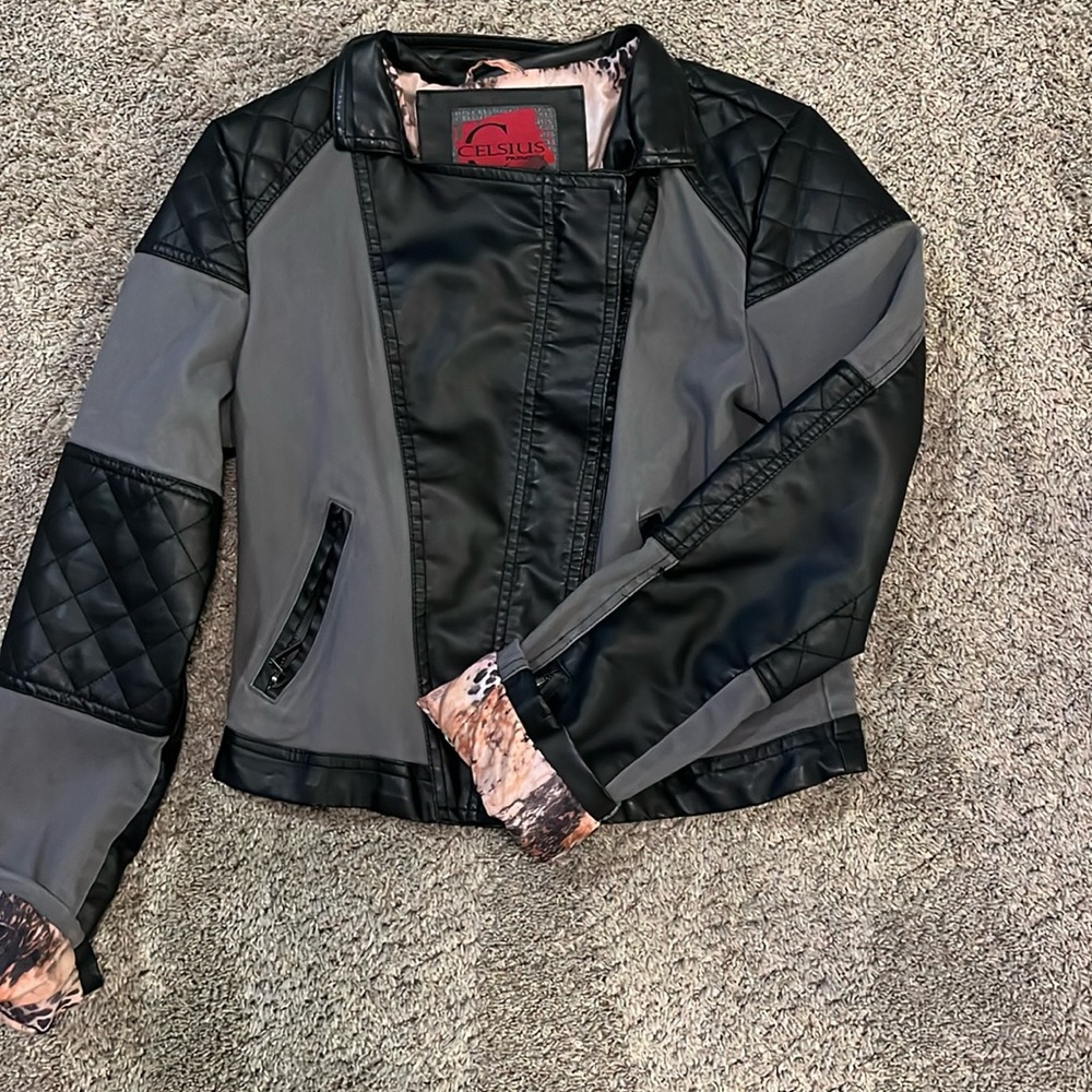 Women’s jacket